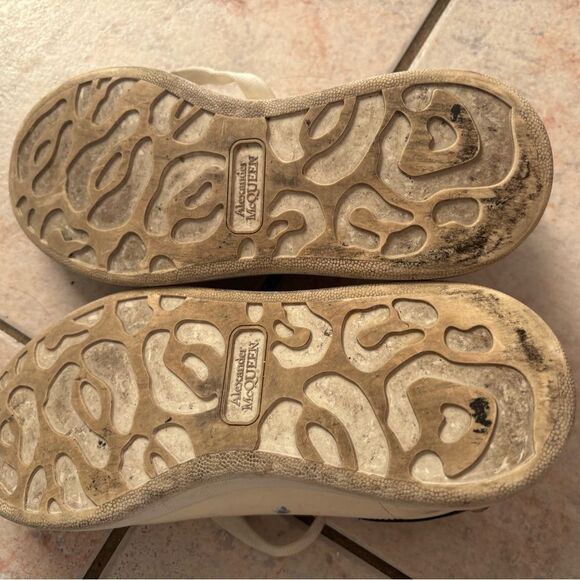 Alexander Mcqueen Oversized sneakers Leather LOW top shoes wedge bottom flats - Picture 7 of 8